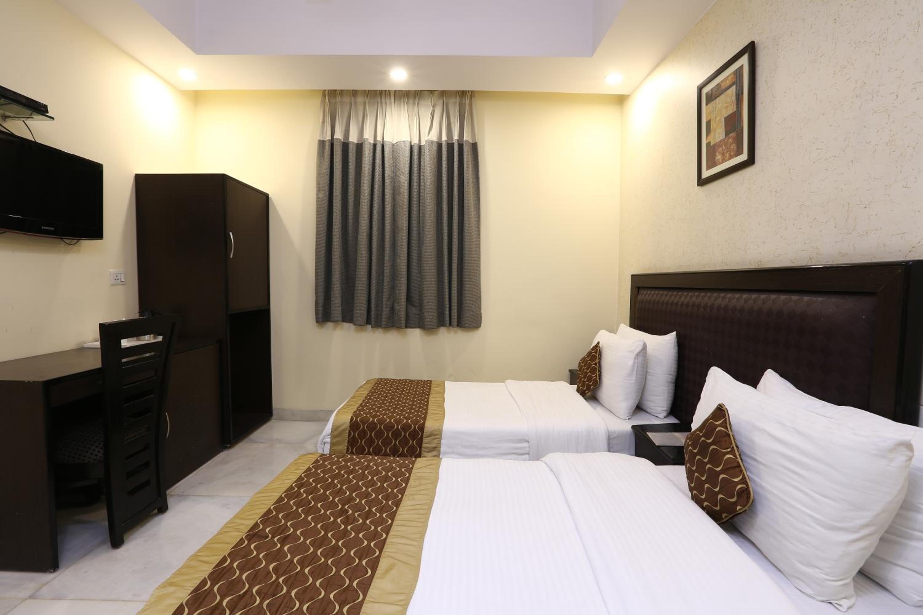 HOTEL KINGSTON PARK 26/55