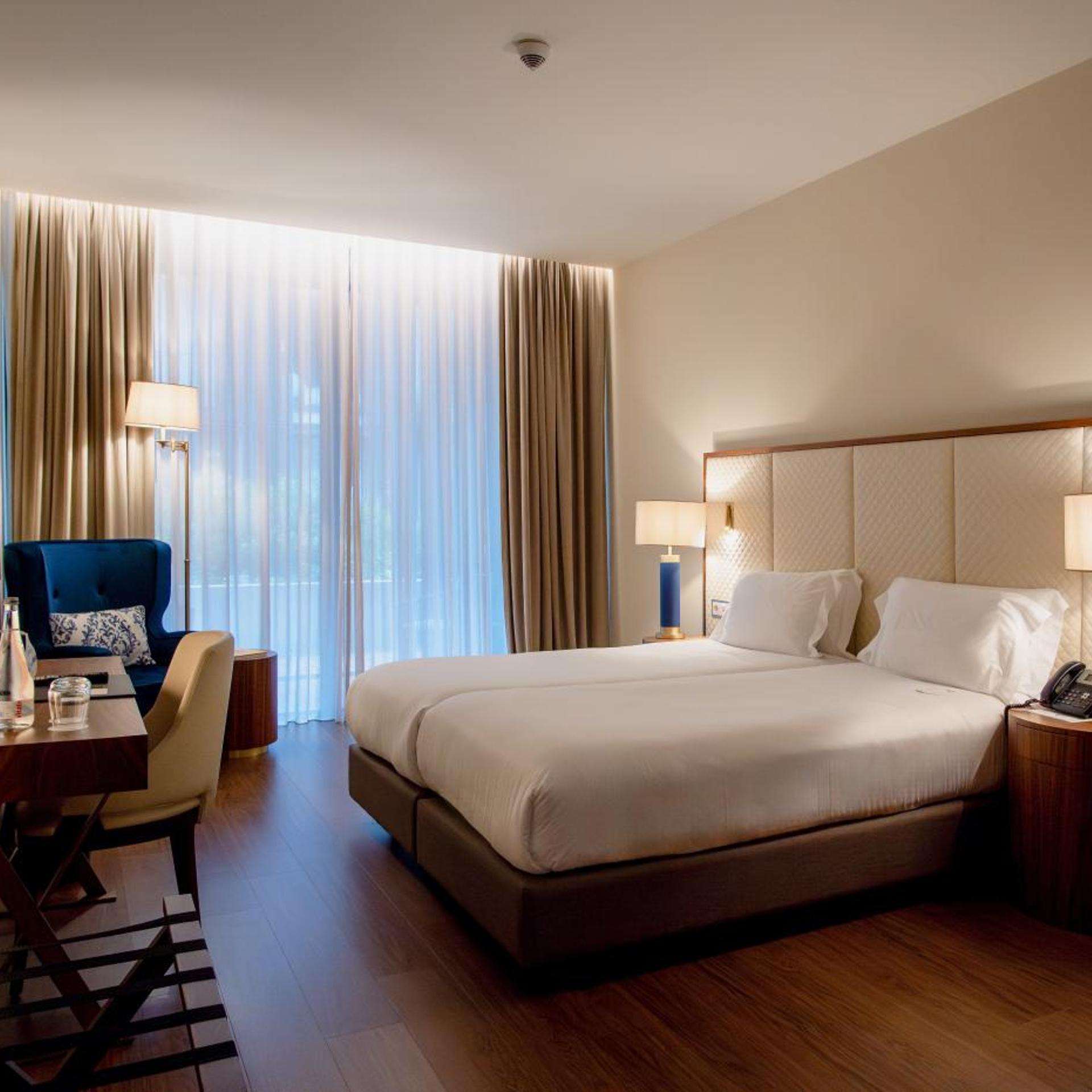 GRAND, PREMIUM, TWIN BEDS