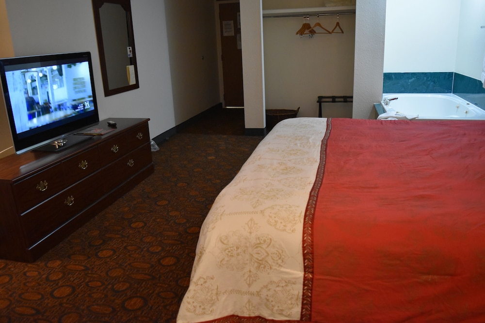 Howard Johnson by Wyndham Branson Theatre District 19/59