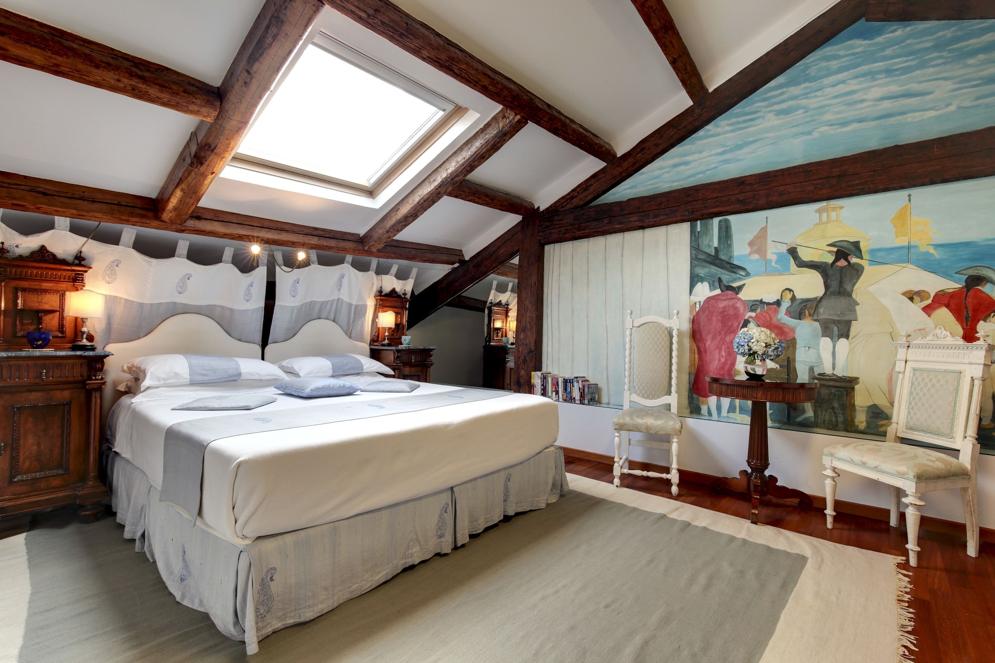 SUPERIOR, DOUBLE BED