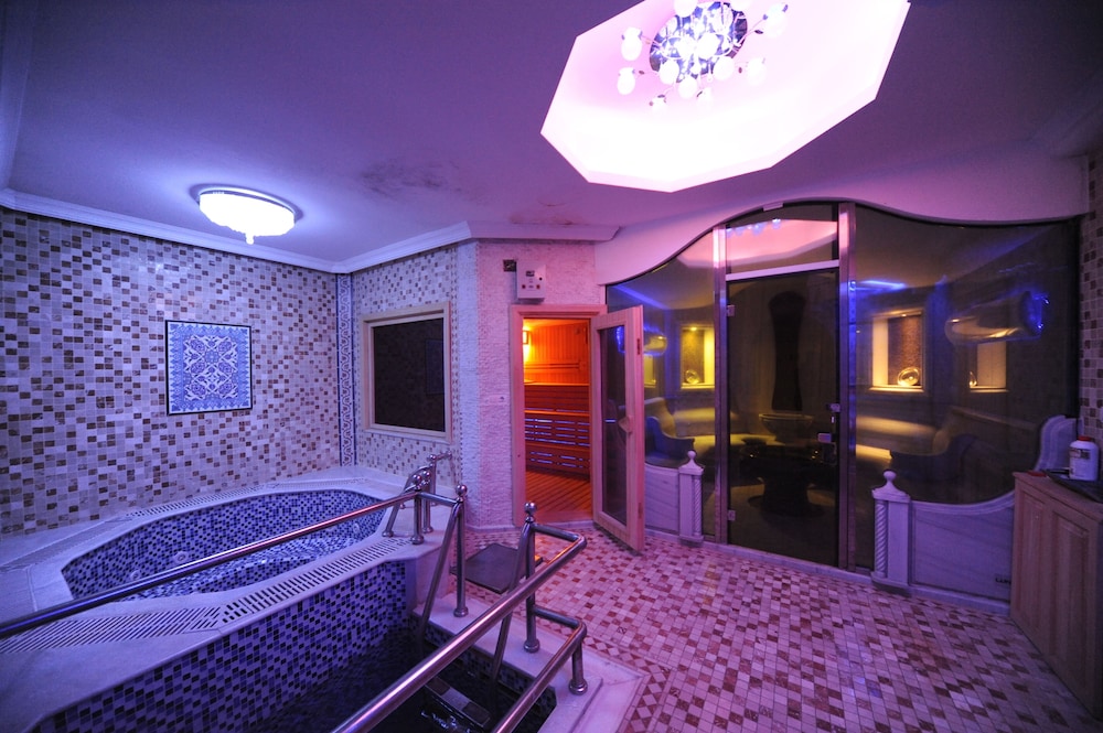 Mara Palace Hotel 74/92