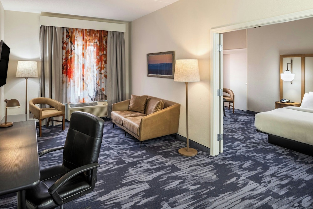 Fairfield Inn Suites Butler 35/50
