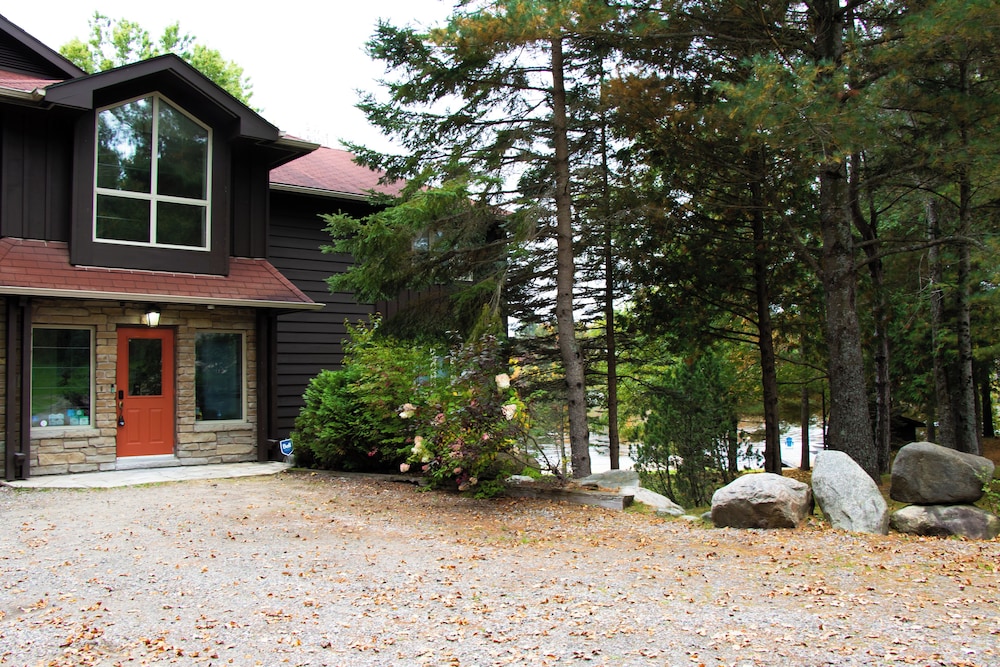 Fairy Bay Lakehouse 1/50