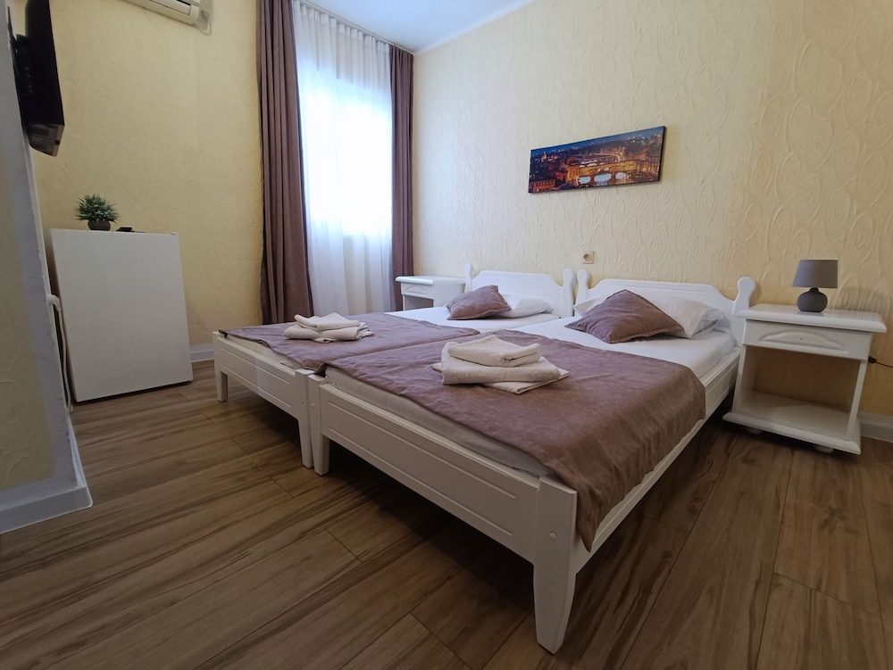 Martinovic Rooms 11/41