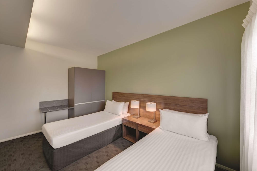 The Mantra Hobart Airport Hotel 27/67