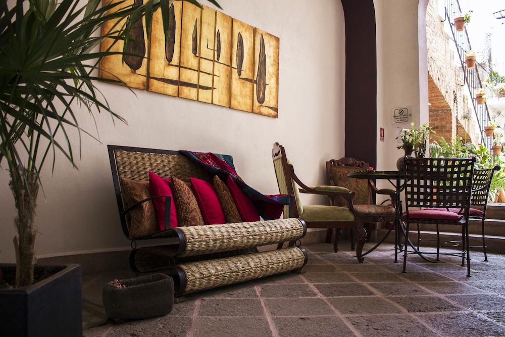EL SERAFIN HOTEL BOUTIQUE 55/80