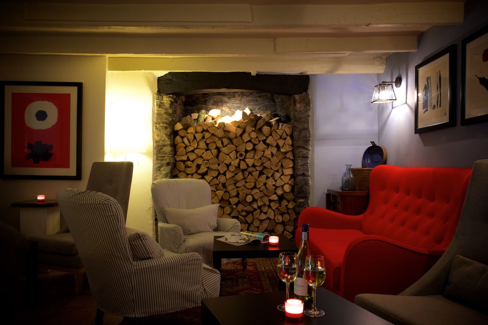 The Lugger Hotel 39/70