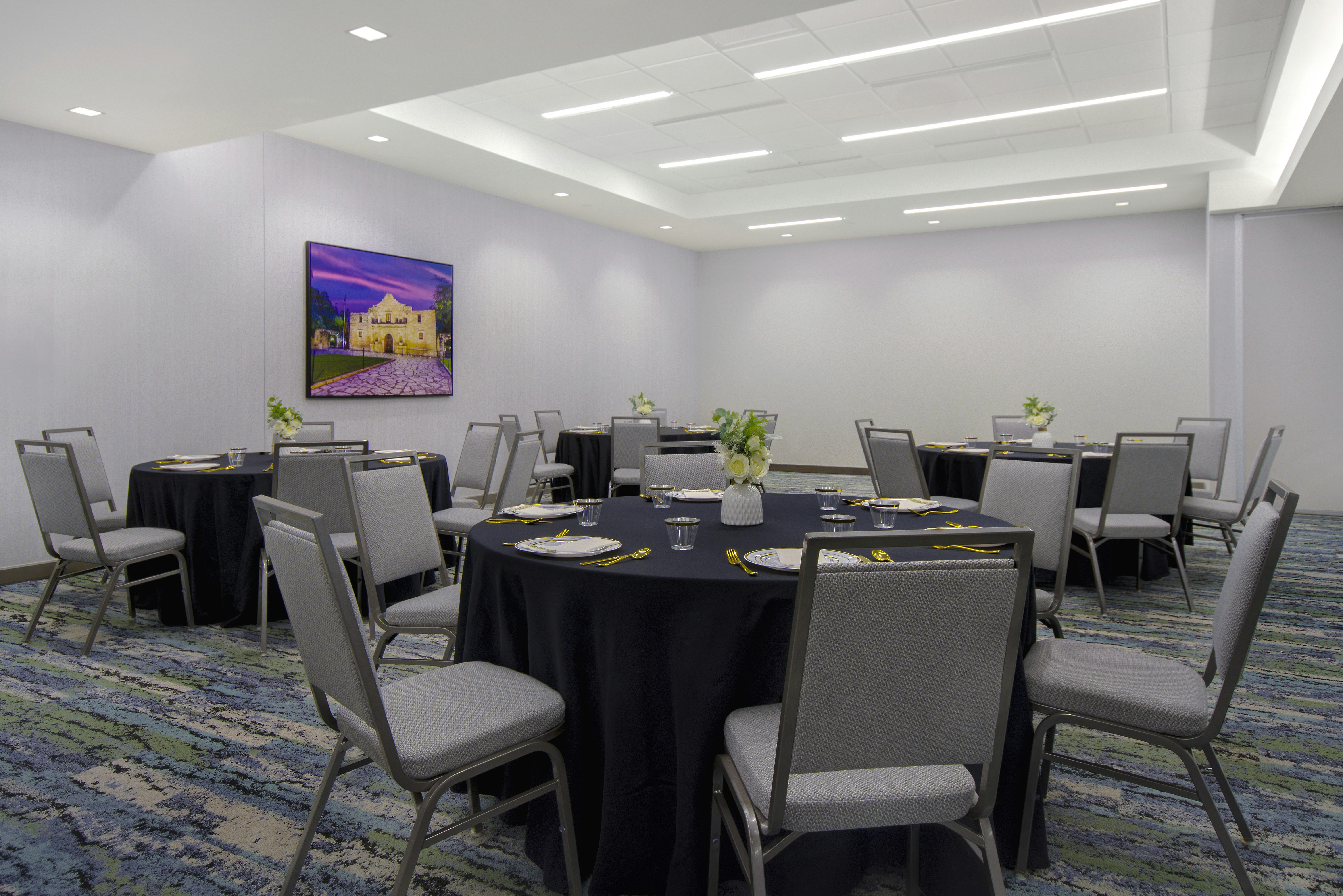 Hampton Inn & Suites San Antonio Riverwalk 59/77