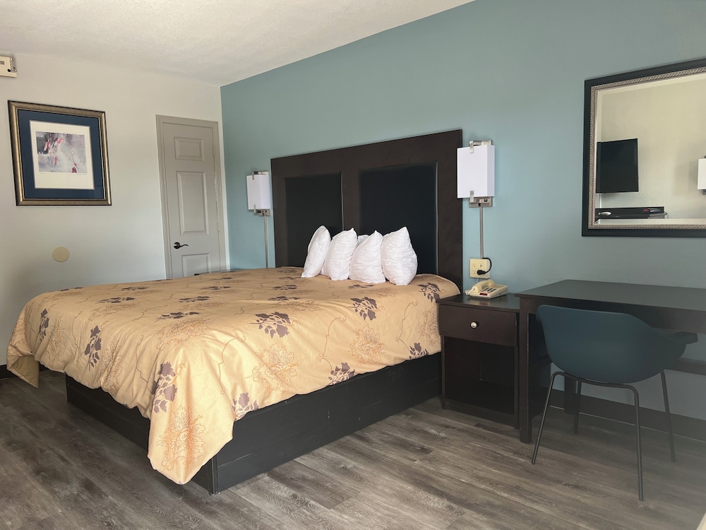 American Inn Pontotoc 15/46