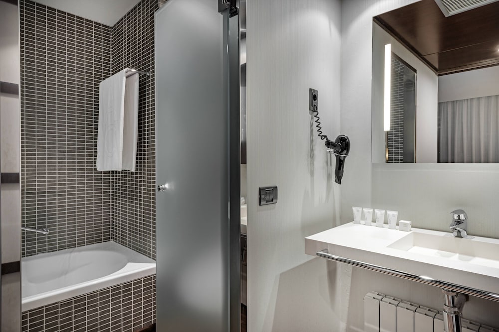 AC Hotel Burgos by Marriott 11/51