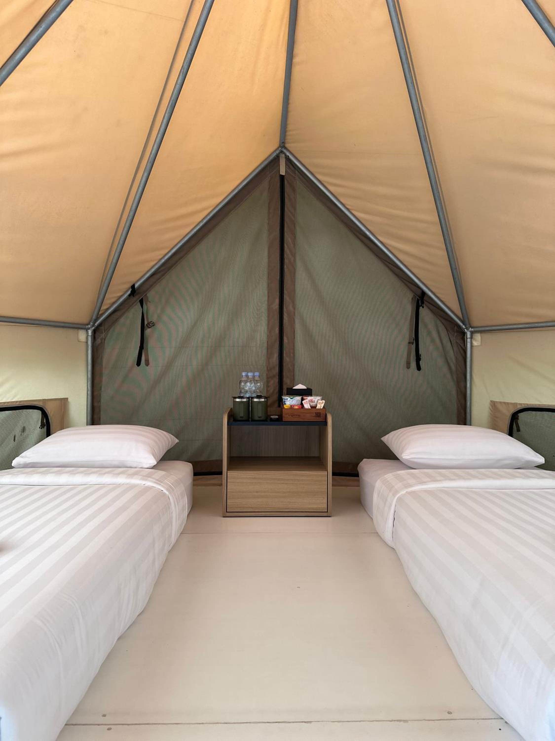 Tent, Twin Beds, Riverside