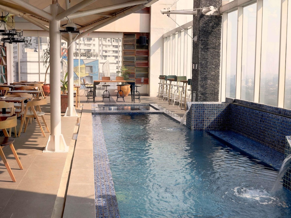 MERCURE JAKARTA SIMATUPANG 39/72
