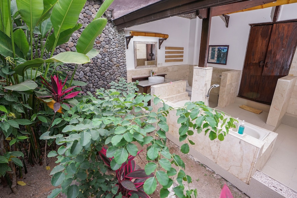 Rinjani Lodge 38/46