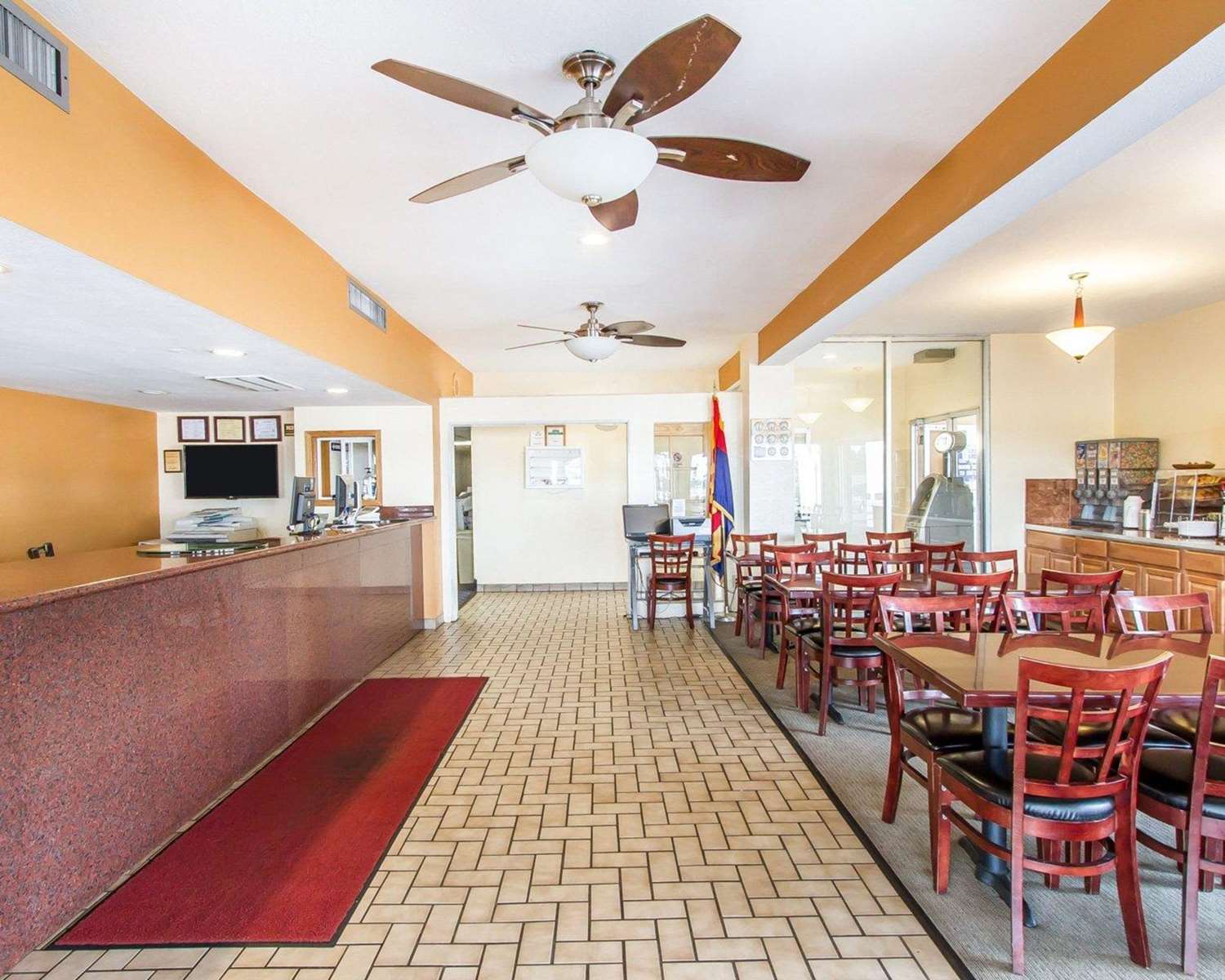 restaurant cafeteria