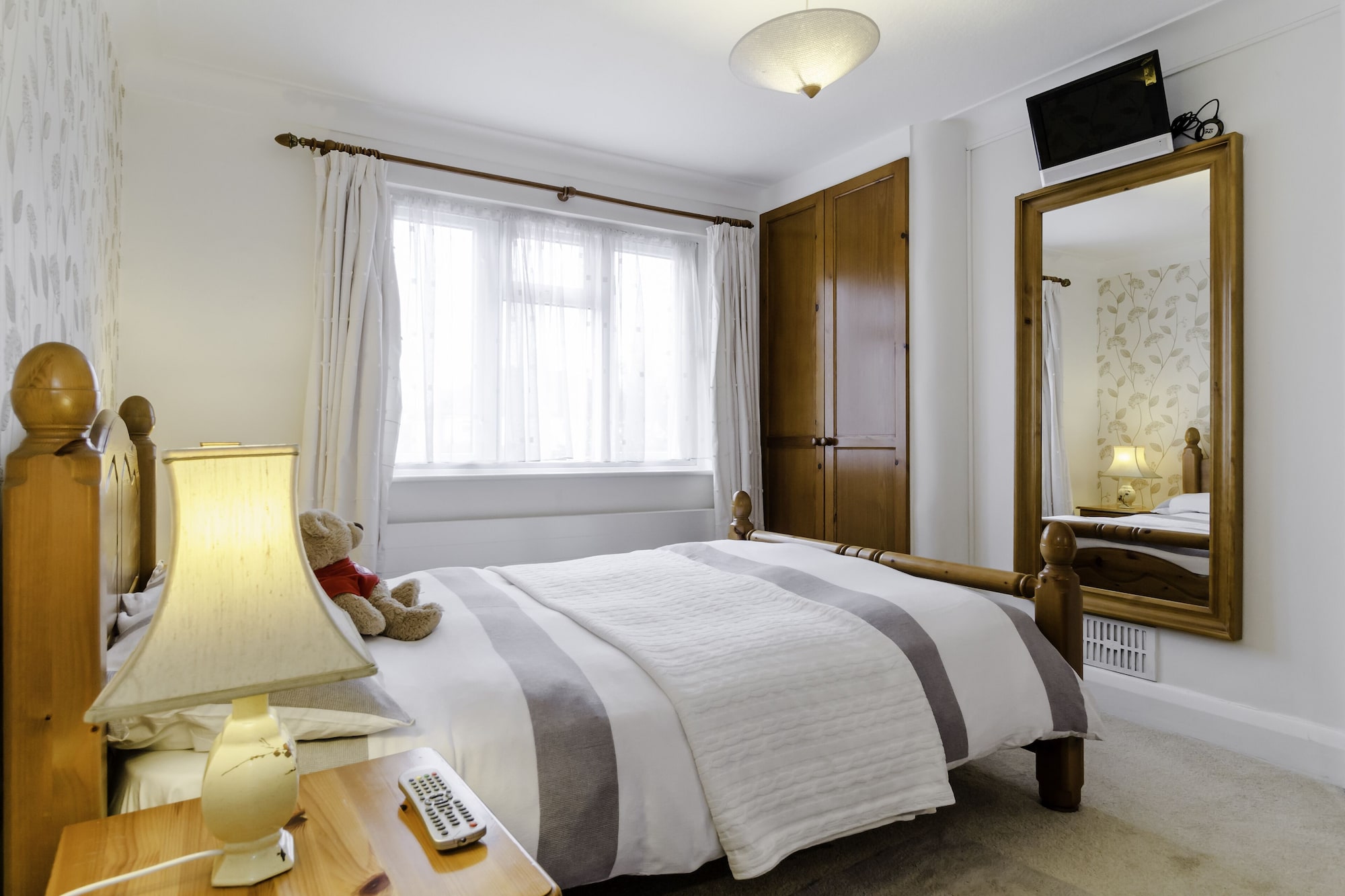 DOUBLE BED, GARDEN VIEW, SHARED BATHROOM
