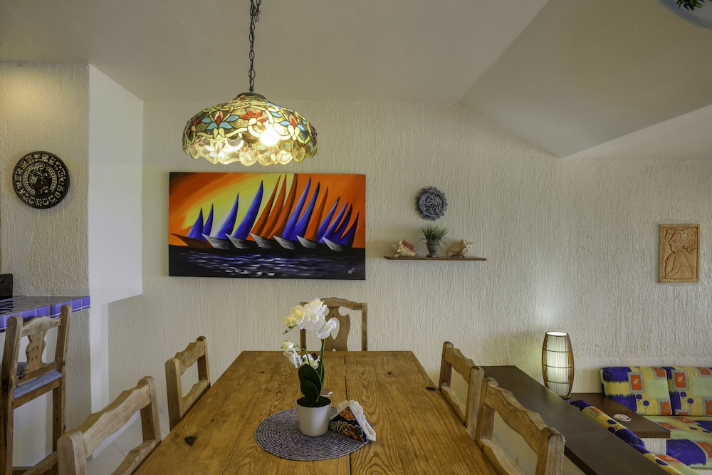 Villas De Rosa Beach Resort 27/68