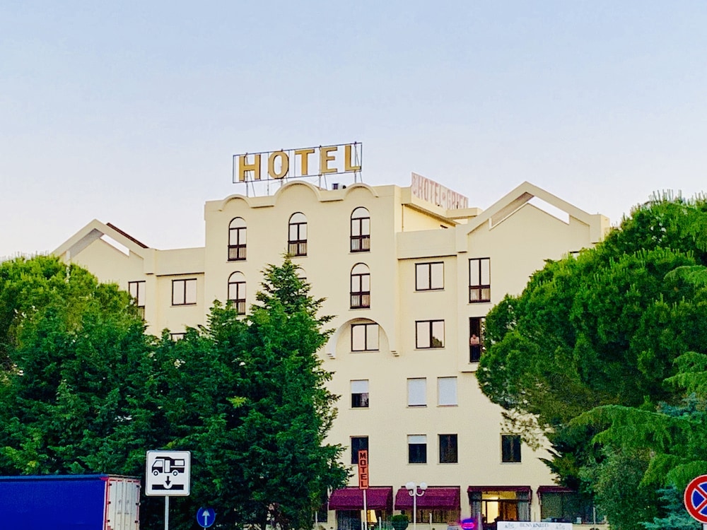 Il Grifo Hotel E Bisteccheria Toscana 3/63