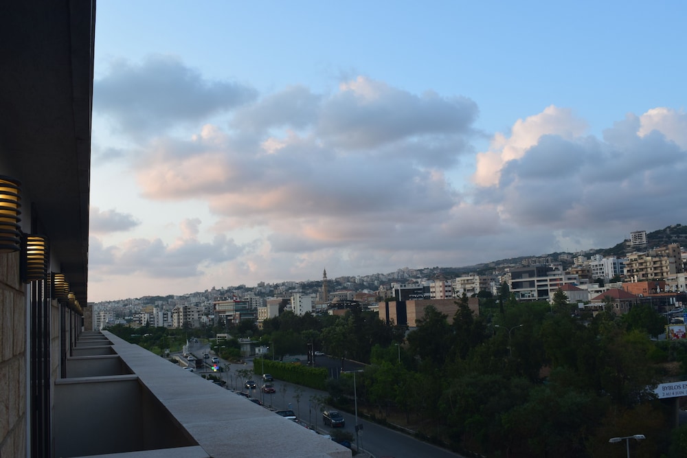 Monoberge Hotel Byblos 67/69