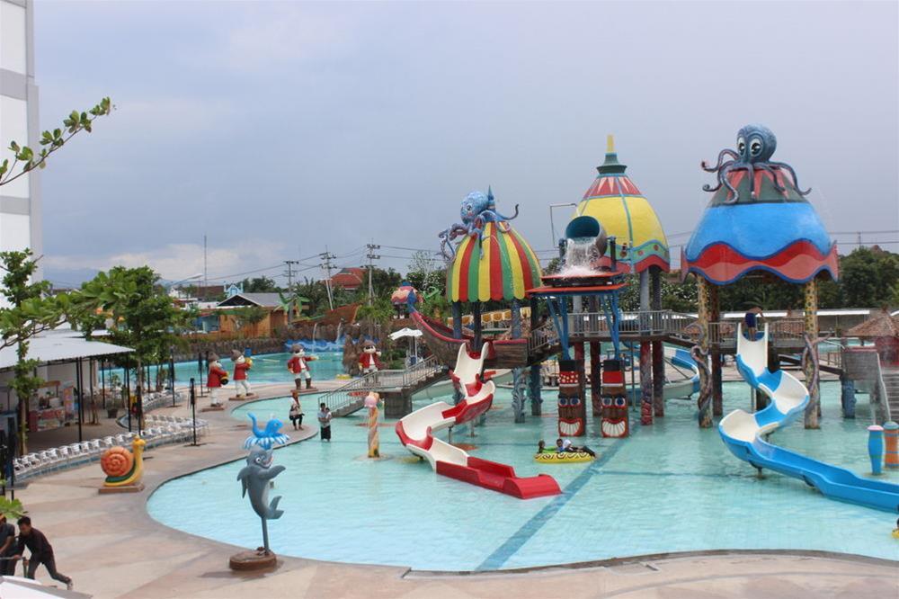 THE SUN HOTEL MADIUN 25/26