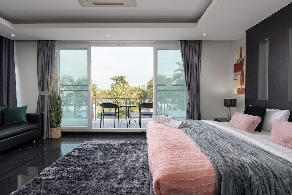 3 Bedrooms, Oasis, Palm, Village, Villa, 3 King Beds, 2 Sofa, Private Pool