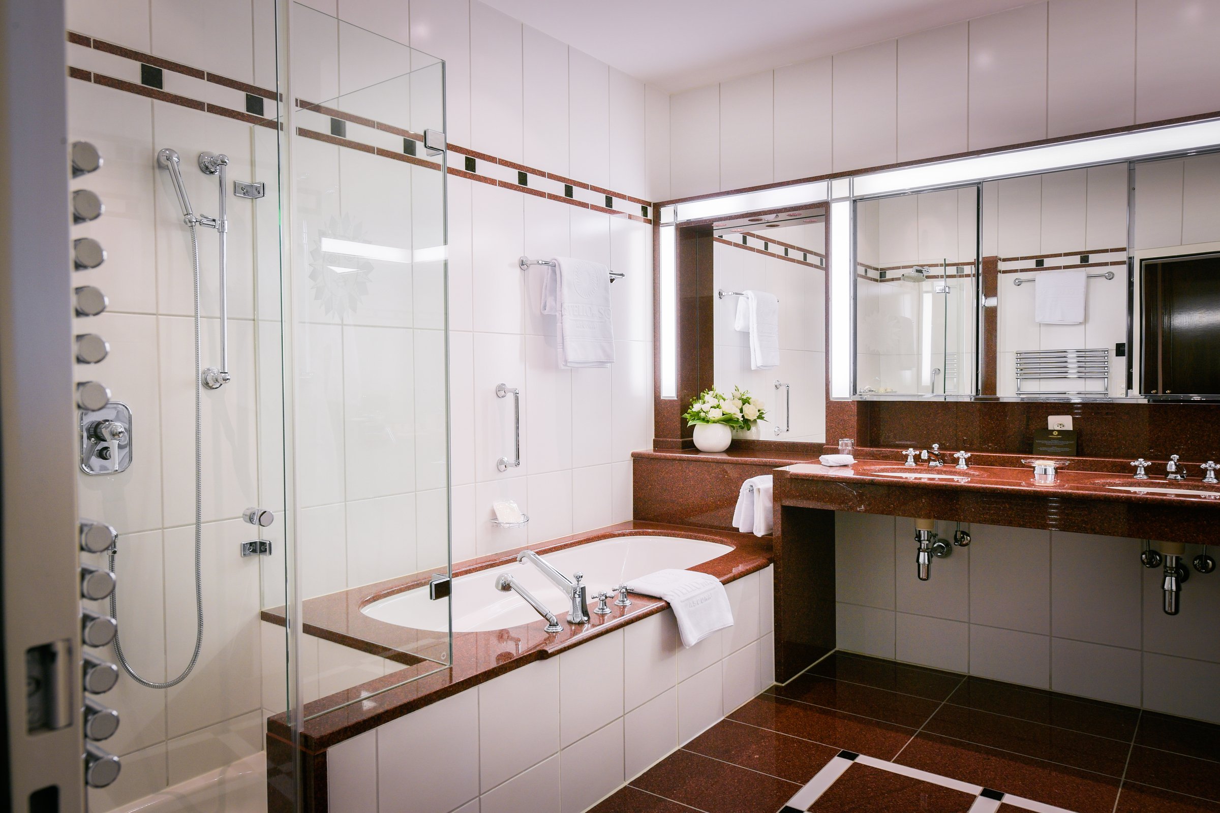 Retreat, Suite