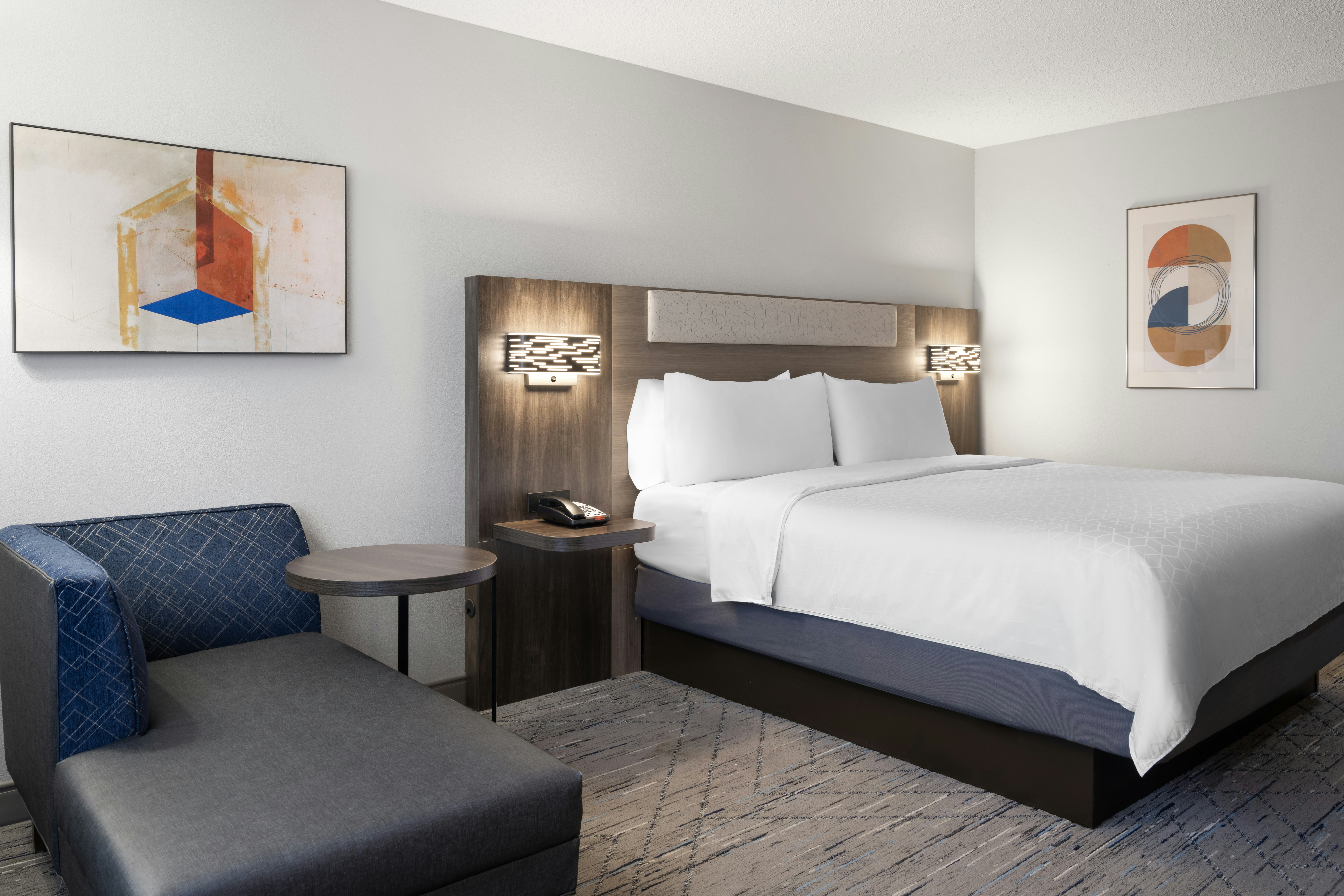 Holiday Inn Express & Suites Midwest City, an IHG Hotel 31/62