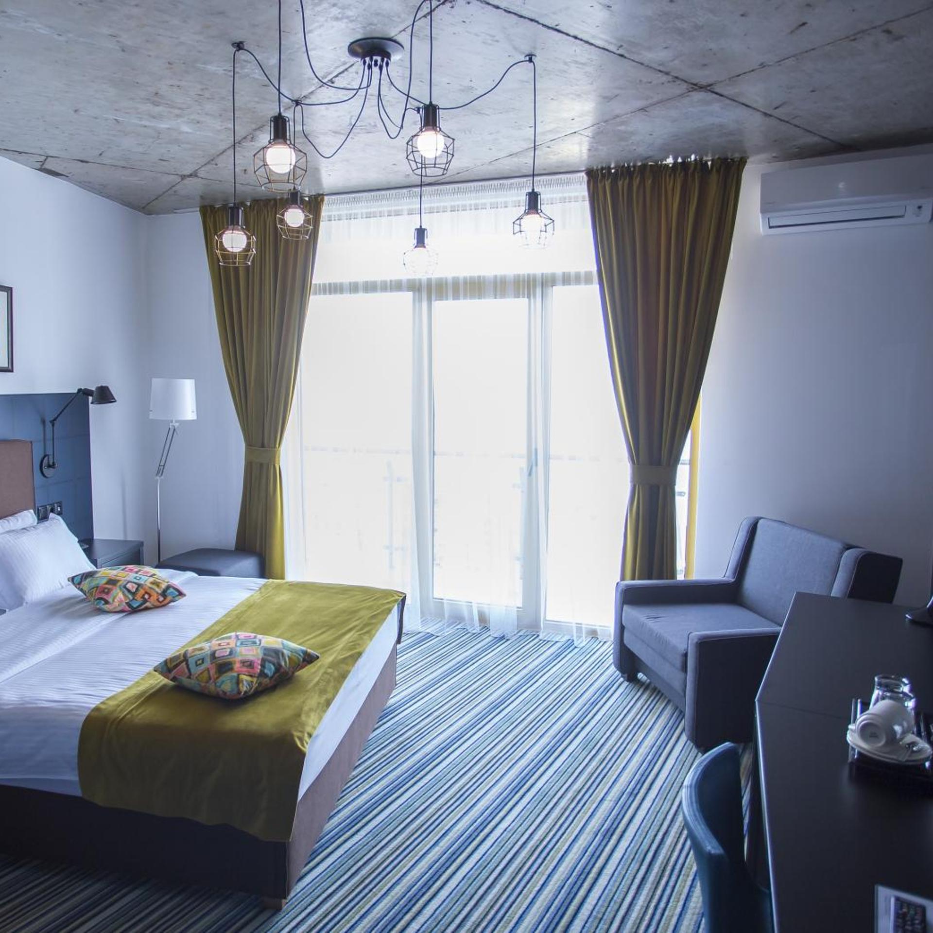 غرفة ديلوكس ثلاثية بإطلالة على البحر، Tangerine Apart Hotel Batumi 10/10