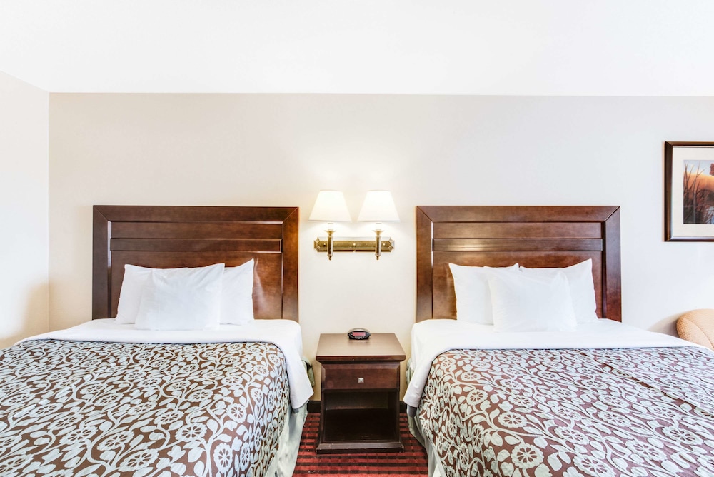 Days Inn by Wyndham Fort Stockton 7/17