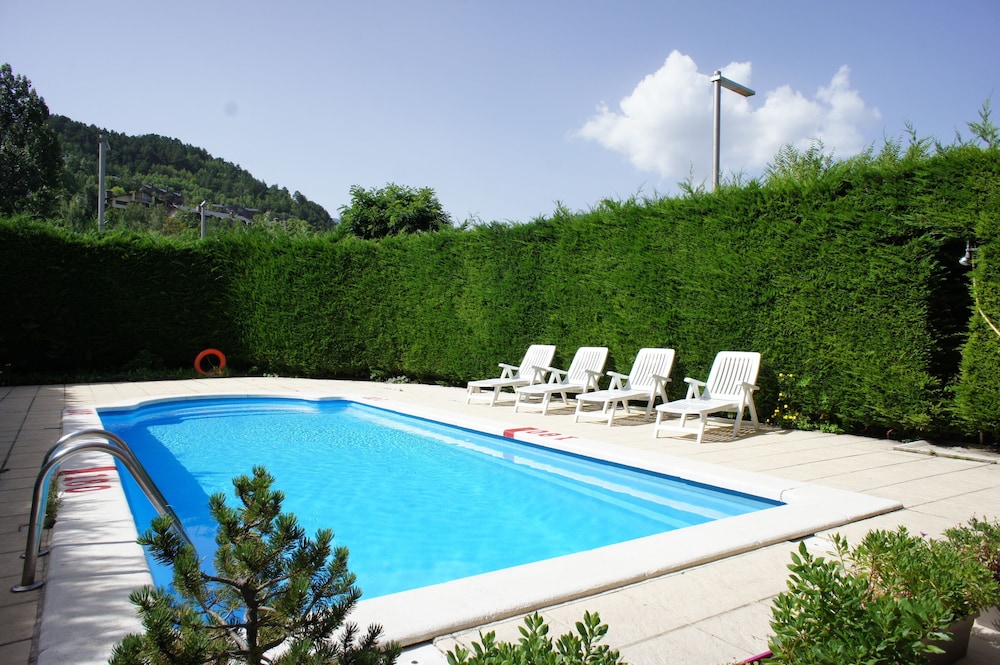 HOTEL LA PLANADA 27/29