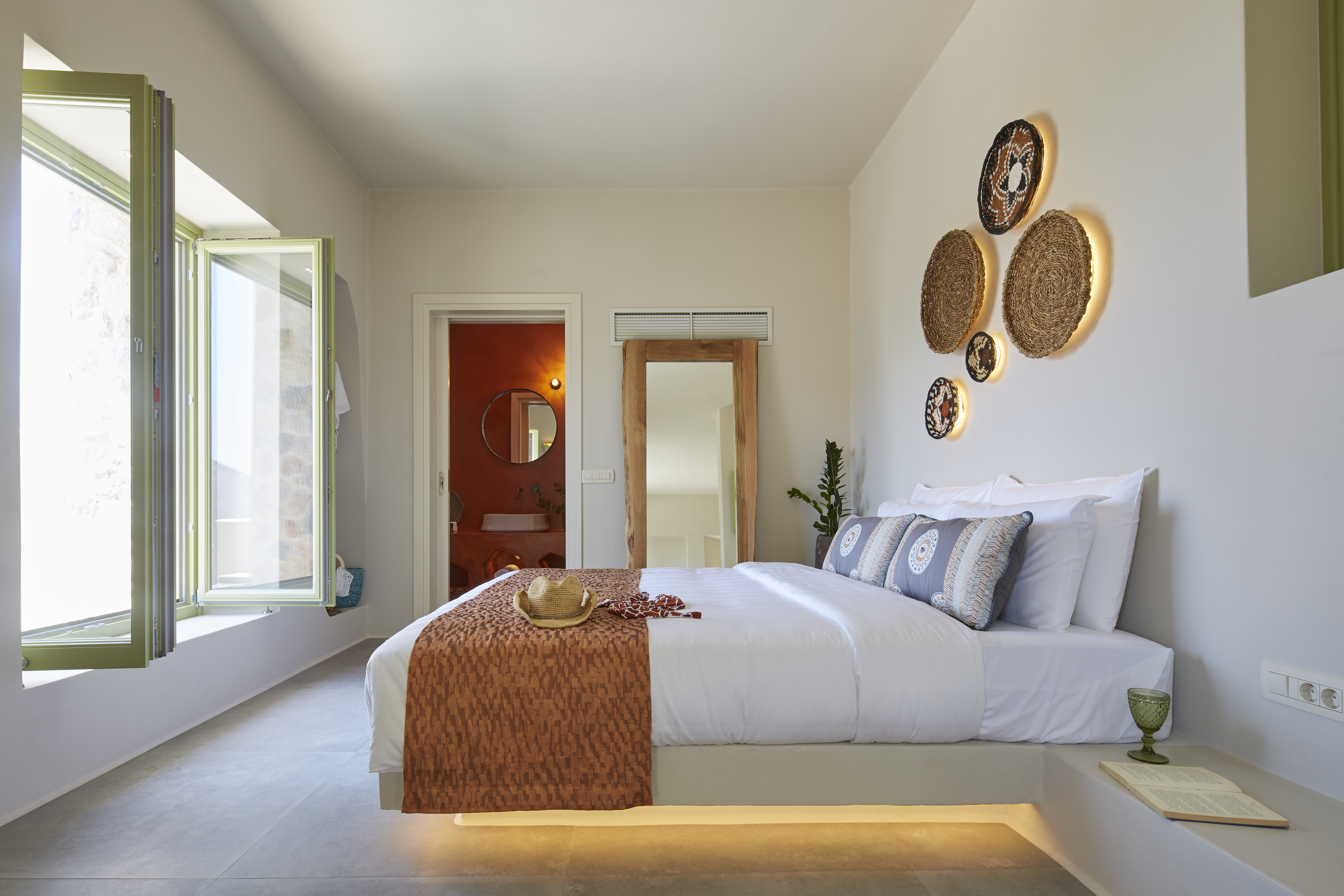 SENIOR, SUITE, SEA VIEW, PLUNGE POOL