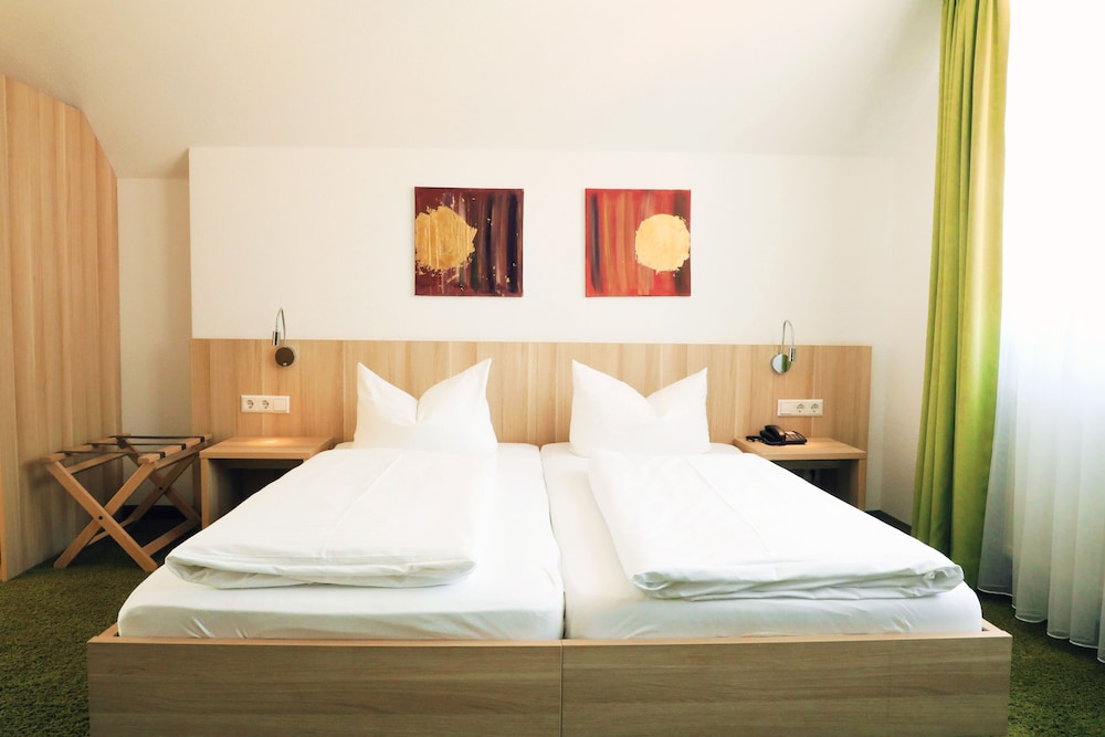 OCHSEN HOTEL 6/55