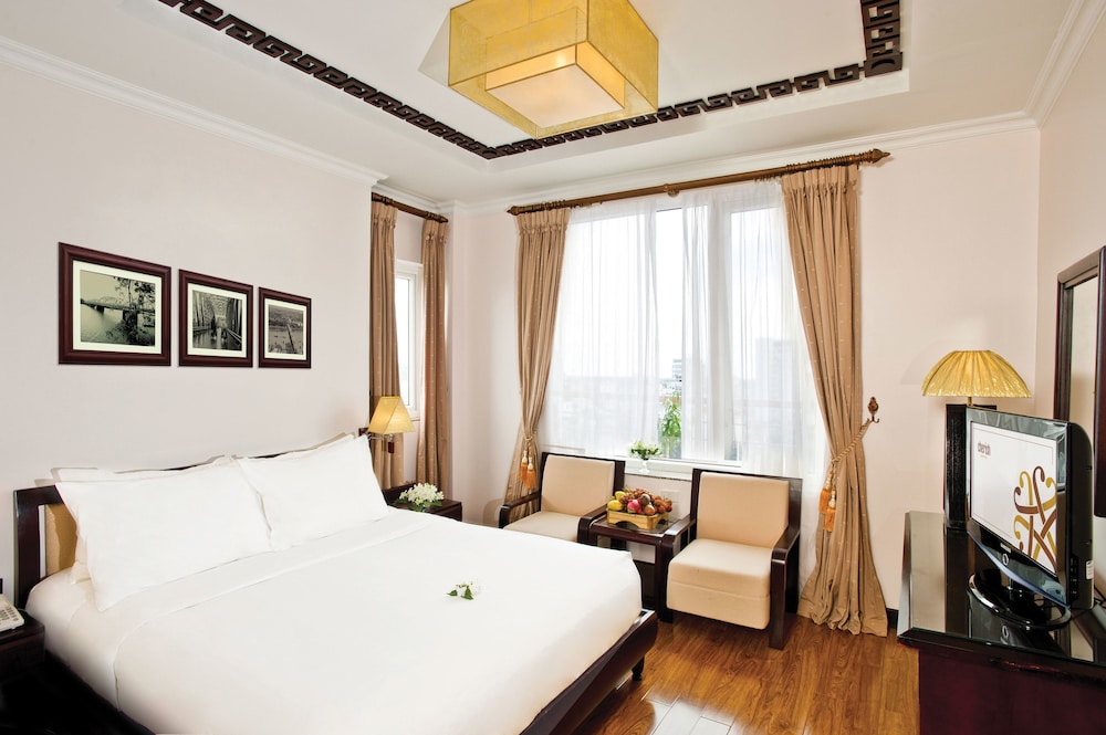 Cherish Hotel 15/50