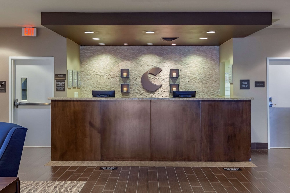 Comfort Inn & Suites Sidney I-80 1/49