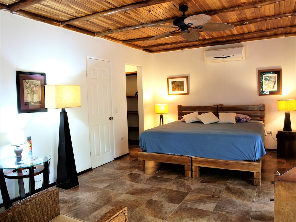 Lodge Margouillat 11/50