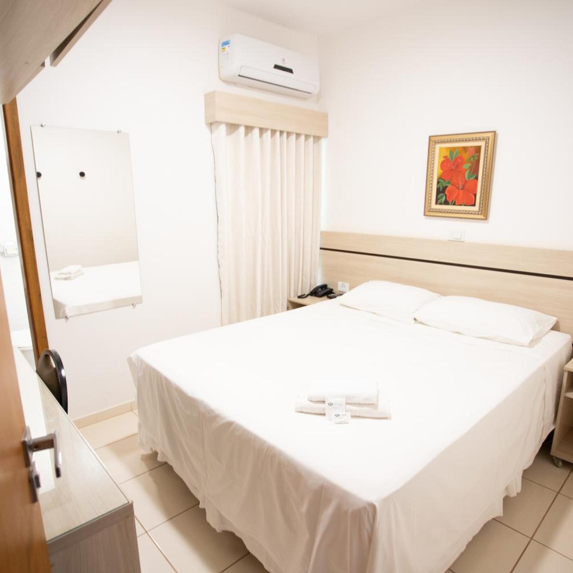 Ellus Hotel 16/50
