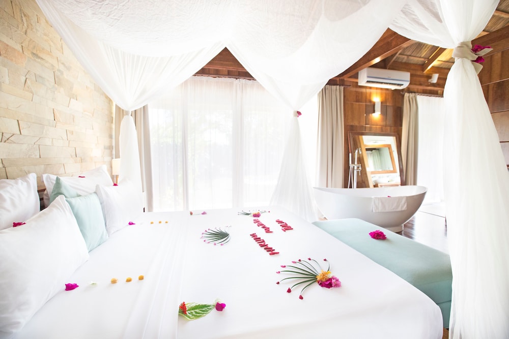 Tulia Zanzibar Unique Beach Resort 30/65
