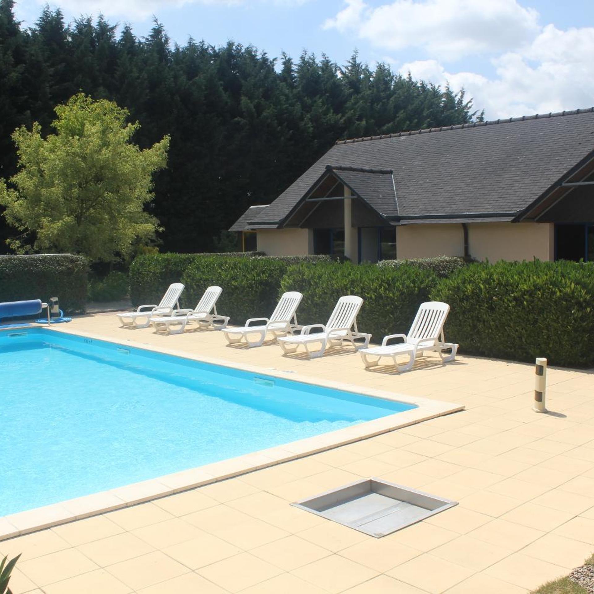 Hotel Les Dineux Village 22/25