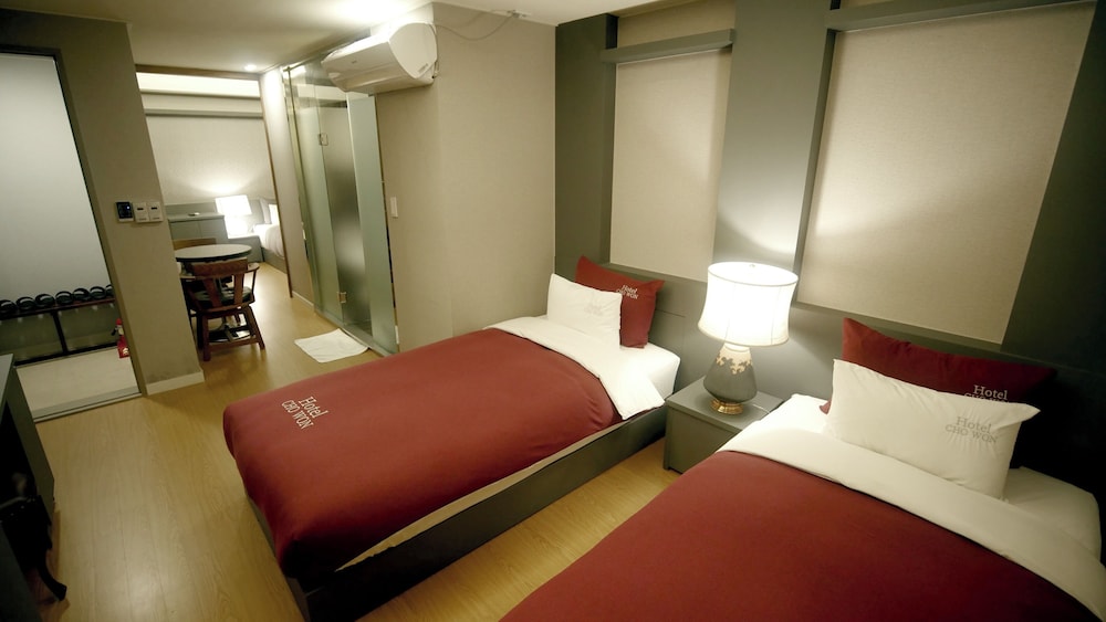Family Suite, 1 Double and 3 Single Beds