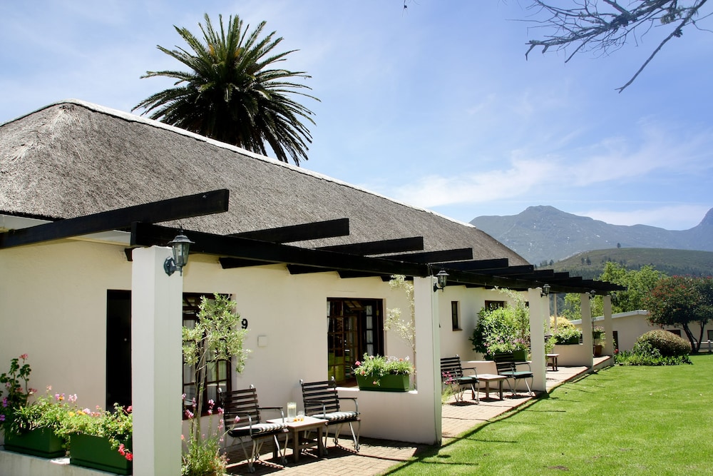 Eight Bells Mountain Inn 2/50