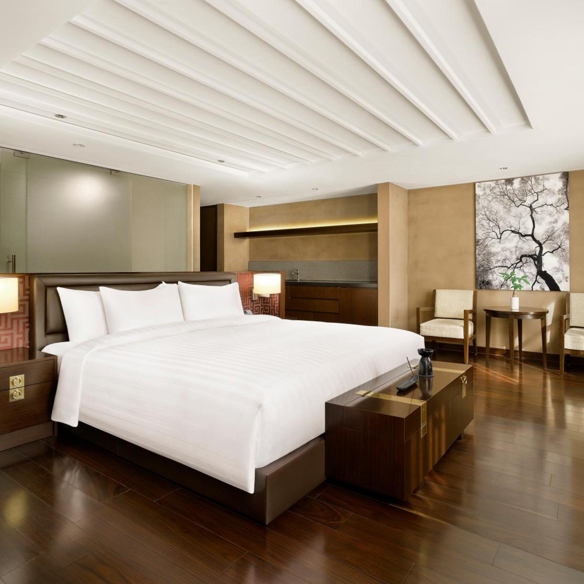 Banyan, Lounge Access, Pool Access