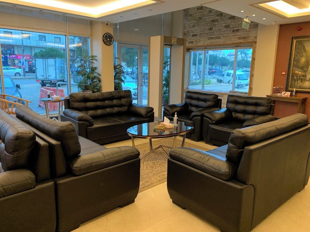 Ream Hotel 27/50