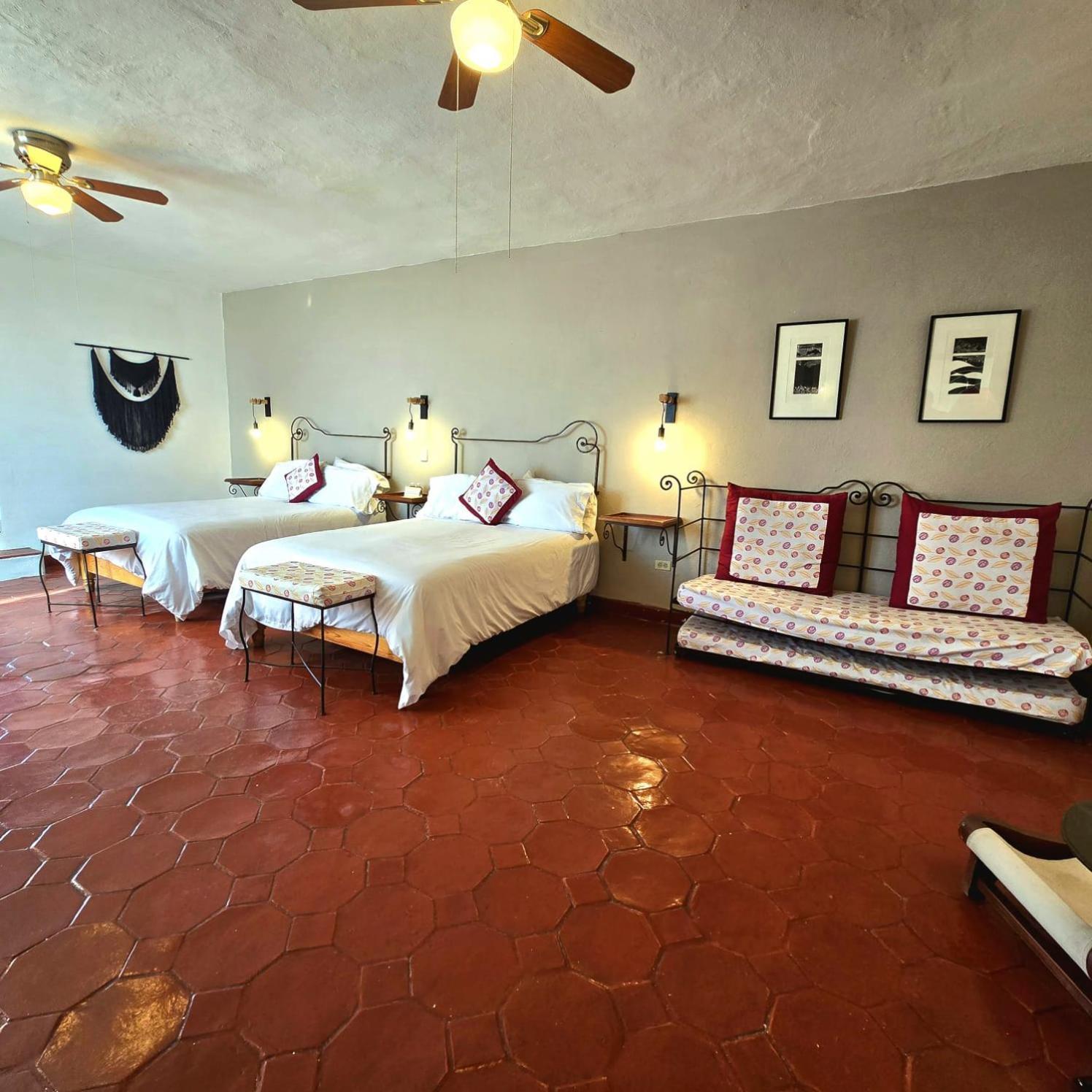 CASA MORENA 23/54