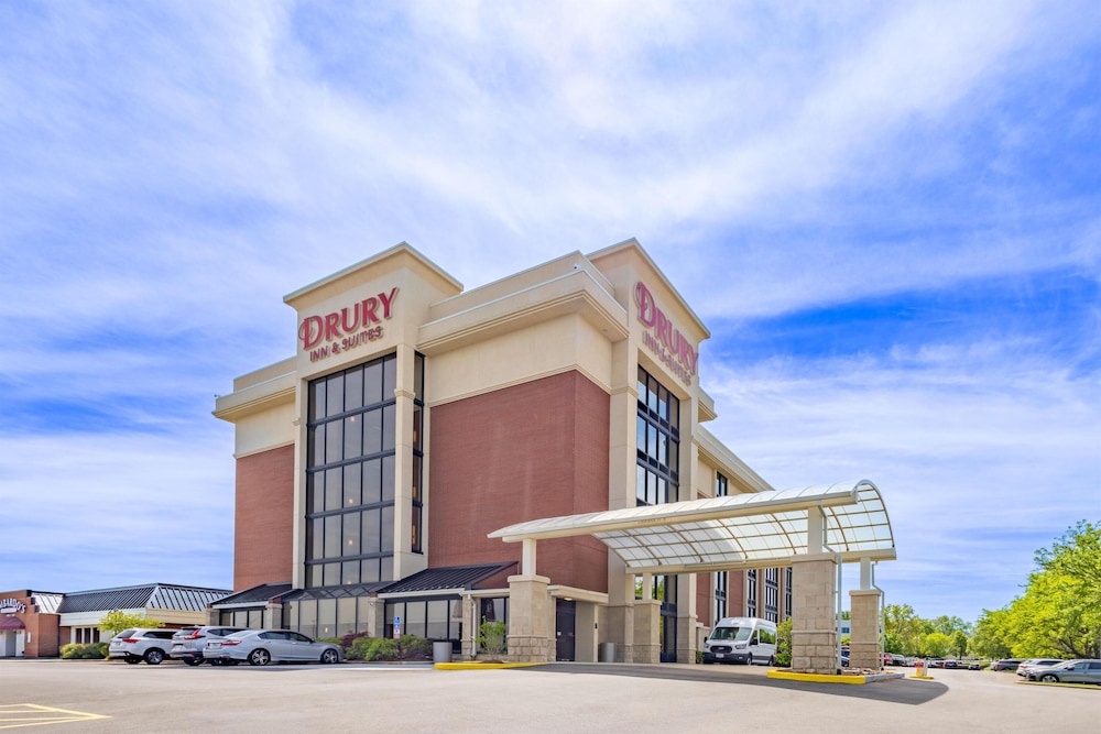 Drury Inn and Suites St Louis Airport 2/49