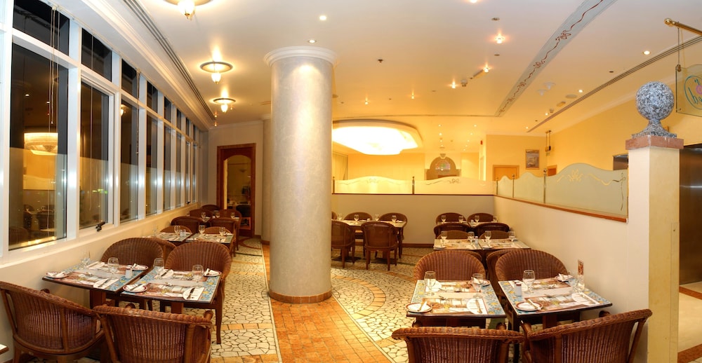 restaurant-cafeteria