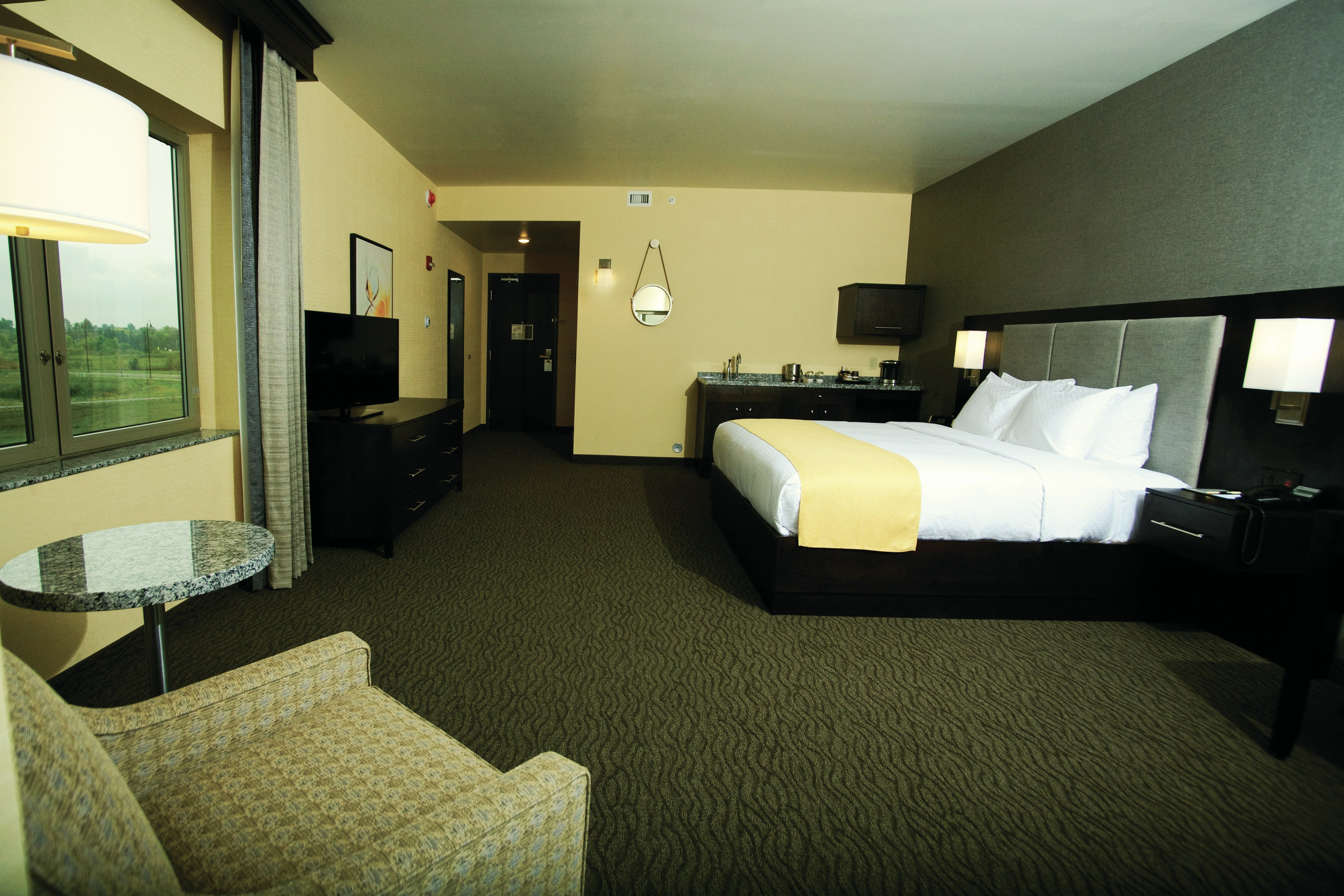 Doubletree By Hilton Hotel Bemidji 13/35