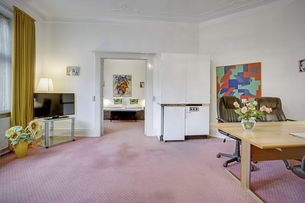 Palads Hotel 35/48