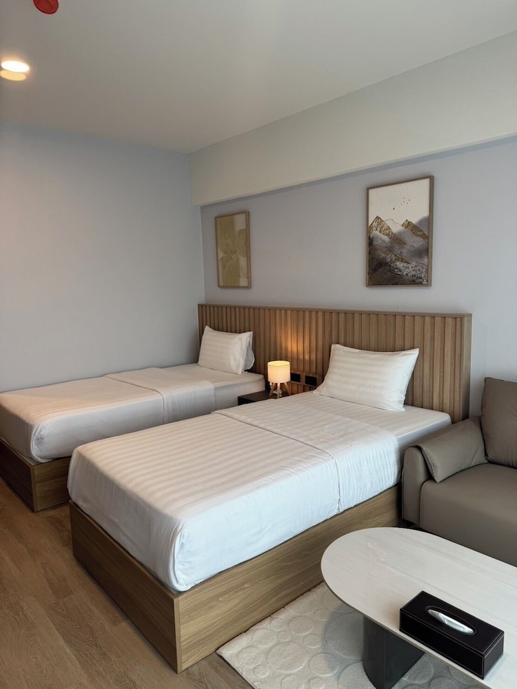 Eastpana Hotel 29/71