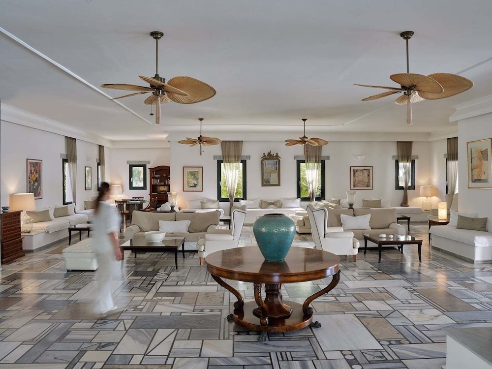 Yria Boutique Hotel & Spa 64/74