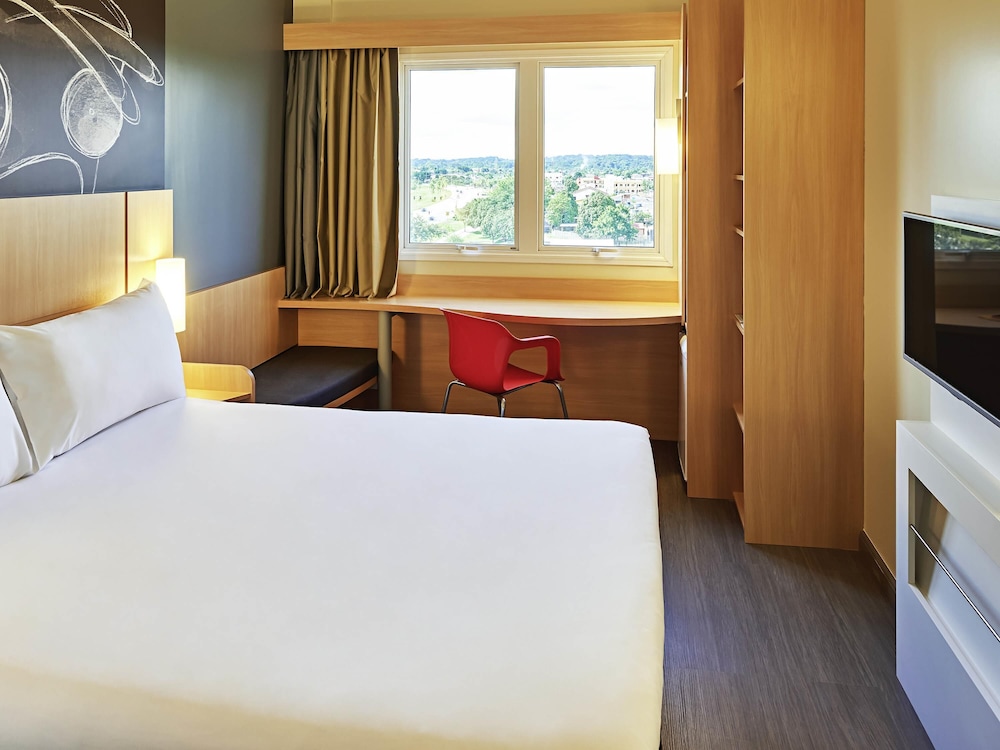 Ibis Rio Branco 13/43