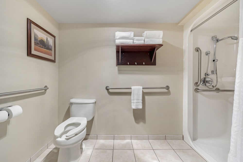 Seaport Inn and Suites 36/38